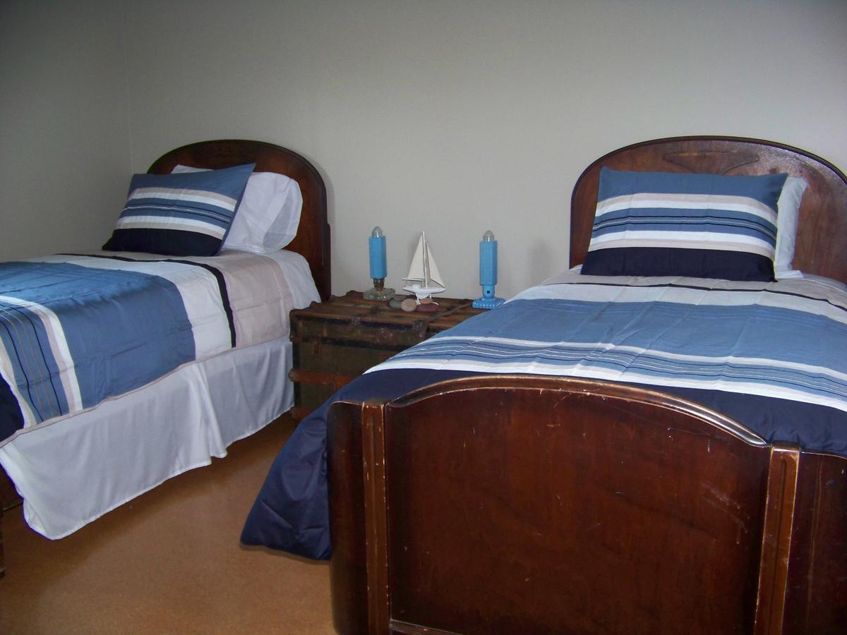 Moon Gate Guest House Whitemouth 外观 照片