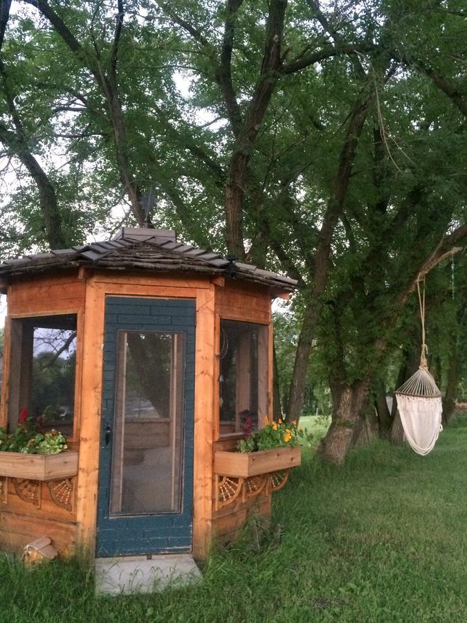Moon Gate Guest House Whitemouth 外观 照片